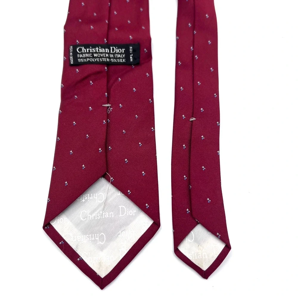 Christian Dior Mens Silk Blend Burgundy Geometric Logo Necktie Woven Italy Vtg